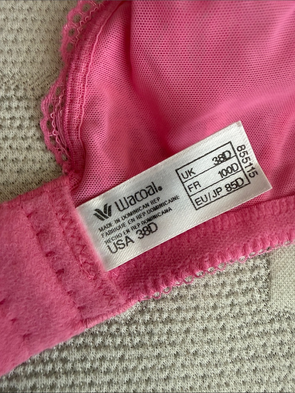 Wacoal Hot Pink Lace-Trim Bra